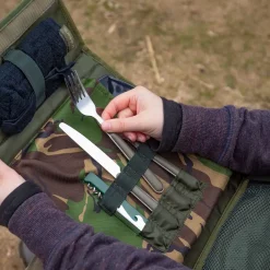 Trakker DPM Etui, Mit 1-Speiseset -Trakker Verkäufe ad trakker compact food set dpm lifestyle 3